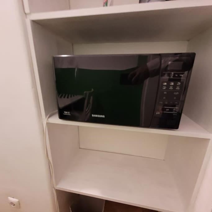 Anastasia Balcescu Apart 2 Self Check Code In From 2Pm Only Microwave بوخارست المظهر الخارجي الصورة